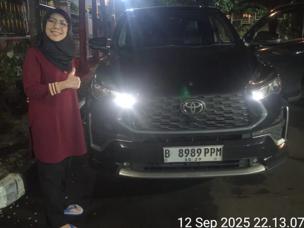 Galeri Innova Zenix Viens Transportasi di Bogor untuk perjalanan wisata dan keluarga