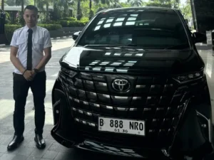 Sewa Alphard Hybrid Jakarta Dengan Sopir Profesional