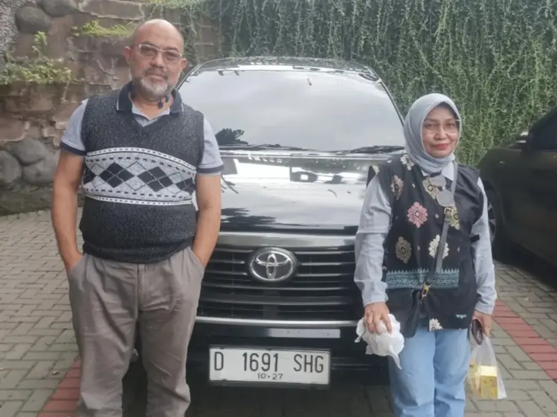 Toyota Innova Reborn Rental Mobil Bandung